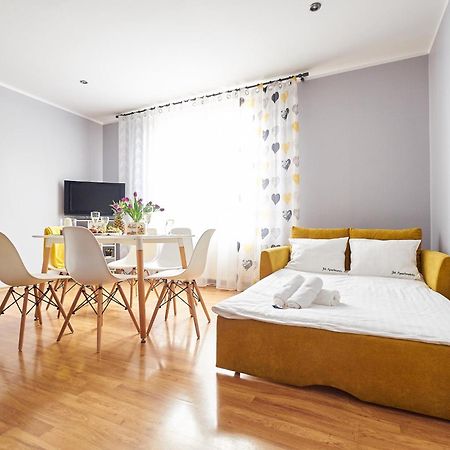 Jm Apartments Zamieszkaj W Centrum Krasków Exteriör bild